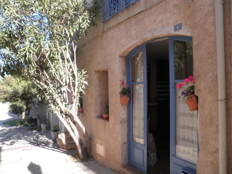 Maison De L'Etang De Thau Бузиг Екстериор снимка